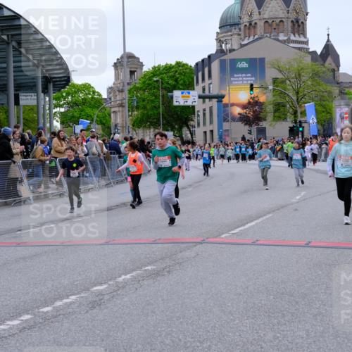 25.04.2026 - Das Zehntel Tim E. http://msf.ph/oto/9578571 25.04.2026 11:04:10 Ziel 5846, 5974, 6271, 6272, 6612, 6794, 6808, 7099, 7355, 7367, 7404, 7446, 7481, 7766, 7817 meine-sportfotos.de