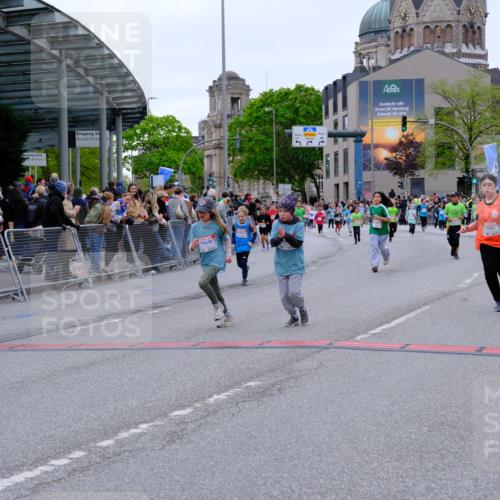 25.04.2026 - Das Zehntel Tim E. http://msf.ph/oto/9578587 25.04.2026 11:04:14 Ziel 5917, 5965, 5974, 6271, 6272, 6612, 7099, 7274, 7355, 7367, 7404, 7446, 7481, 7766, 7817 meine-sportfotos.de