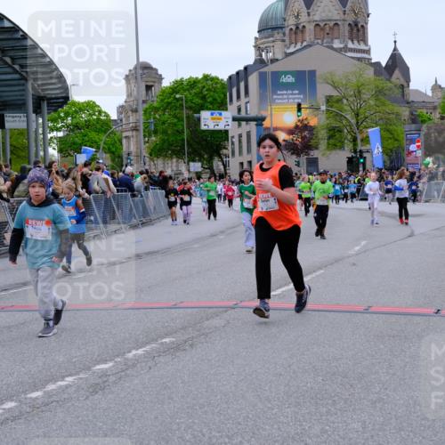 25.04.2026 - Das Zehntel Tim E. http://msf.ph/oto/9578594 25.04.2026 11:04:16 Ziel 5043, 5044, 5917, 5965, 6272, 6612, 7099, 7274, 7355, 7367, 7404, 7446, 7481, 7766, 7817 meine-sportfotos.de
