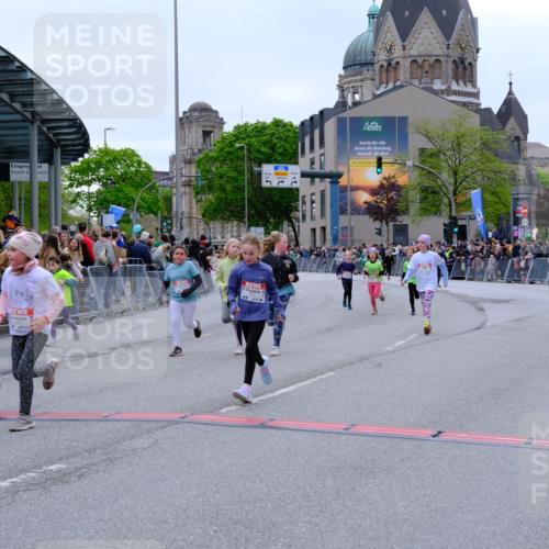 25.04.2026 - Das Zehntel Tim E. http://msf.ph/oto/9578626 25.04.2026 11:05:07 Ziel 5051, 5096, 5121, 5124, 5172, 6480, 6481, 6587, 6773, 6851, 7210, 7213, 7215, 7216, 7268, 7295, 7416, 7471, 7564, 7578, 7589, 7637, 7645 meine-sportfotos.de