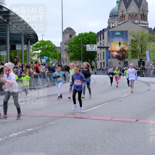 25.04.2026 - Das Zehntel Tim E. http://msf.ph/oto/9578628 25.04.2026 11:05:07 Ziel 5051, 5096, 5121, 5124, 5172, 6480, 6481, 6587, 6773, 6851, 7210, 7213, 7215, 7216, 7268, 7295, 7416, 7471, 7564, 7578, 7589, 7637, 7645 meine-sportfotos.de