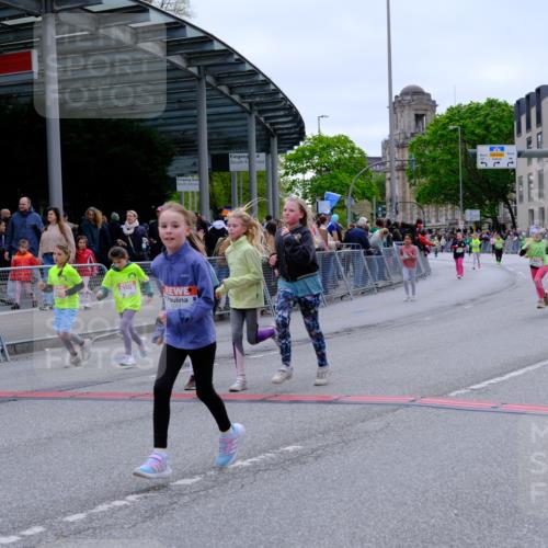 25.04.2026 - Das Zehntel Tim E. http://msf.ph/oto/9578633 25.04.2026 11:05:08 Ziel 5051, 5121, 5124, 5172, 6241, 6480, 6481, 6587, 6851, 7210, 7213, 7215, 7216, 7268, 7295, 7416, 7471, 7564, 7578, 7589, 7637, 7645 meine-sportfotos.de