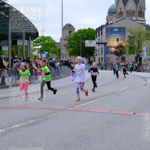 25.04.2026 - Das Zehntel Tim E. http://msf.ph/oto/9578641 25.04.2026 11:05:11 Ziel 5051, 5172, 6195, 6241, 6480, 6481, 6587, 6739, 6765, 7210, 7213, 7215, 7216, 7268, 7295, 7416, 7564, 7578, 7589, 7637, 7645 meine-sportfotos.de
