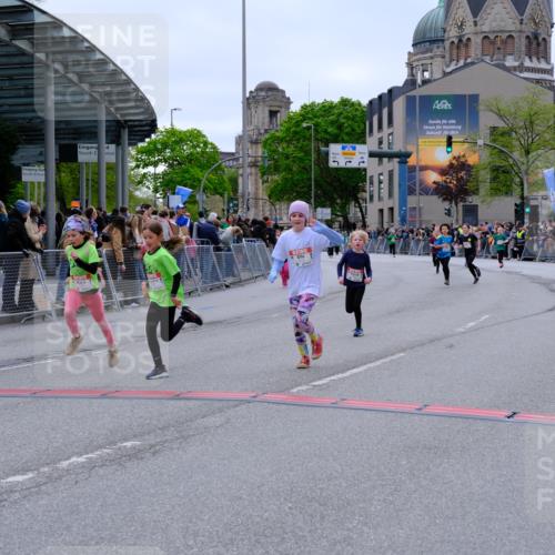 25.04.2026 - Das Zehntel Tim E. http://msf.ph/oto/9578642 25.04.2026 11:05:11 Ziel 5051, 5172, 6195, 6241, 6480, 6481, 6587, 6739, 6765, 7210, 7213, 7215, 7216, 7268, 7295, 7416, 7564, 7578, 7589, 7637, 7645 meine-sportfotos.de