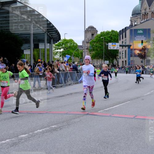 25.04.2026 - Das Zehntel Tim E. http://msf.ph/oto/9578647 25.04.2026 11:05:11 Ziel 5051, 5172, 6195, 6241, 6480, 6481, 6587, 6739, 6765, 7210, 7213, 7215, 7216, 7268, 7295, 7416, 7564, 7578, 7589, 7637, 7645 meine-sportfotos.de