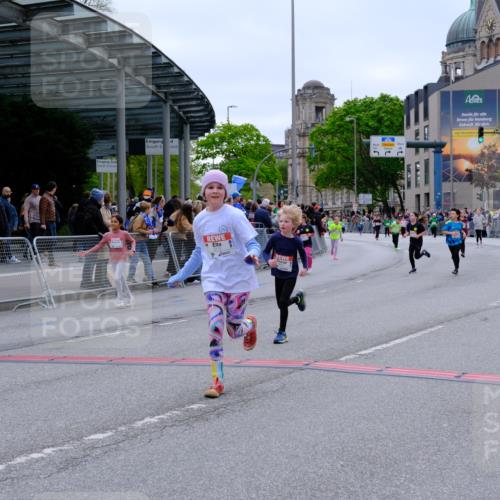 25.04.2026 - Das Zehntel Tim E. http://msf.ph/oto/9578649 25.04.2026 11:05:12 Ziel 5051, 5172, 6195, 6241, 6480, 6481, 6587, 6739, 6765, 7210, 7213, 7215, 7216, 7268, 7295, 7578, 7589, 7637, 7645 meine-sportfotos.de