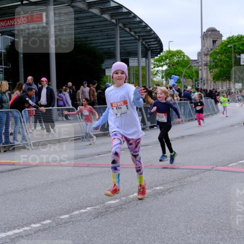 25.04.2026 - Das Zehntel Tim E. http://msf.ph/oto/9578654 25.04.2026 11:05:12 Ziel 5051, 5172, 6195, 6241, 6480, 6481, 6587, 6739, 6765, 7210, 7213, 7215, 7216, 7268, 7295, 7578, 7589, 7637, 7645 meine-sportfotos.de