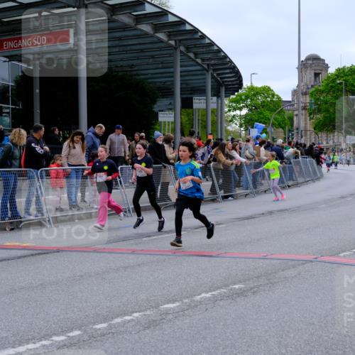 25.04.2026 - Das Zehntel Tim E. http://msf.ph/oto/9578661 25.04.2026 11:05:16 Ziel 5172, 6195, 6197, 6241, 6587, 6739, 6765, 7217, 7268, 7295, 7774, 7777 meine-sportfotos.de