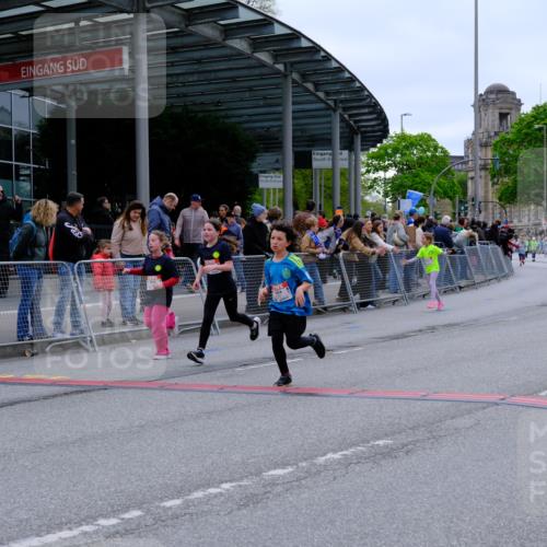 25.04.2026 - Das Zehntel Tim E. http://msf.ph/oto/9578662 25.04.2026 11:05:16 Ziel 5172, 6195, 6197, 6241, 6587, 6739, 6765, 7217, 7268, 7295, 7774, 7777 meine-sportfotos.de