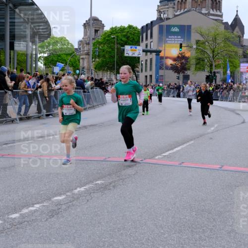 25.04.2026 - Das Zehntel Tim E. http://msf.ph/oto/9578669 25.04.2026 11:05:20 Ziel 6195, 6197, 6241, 6739, 6765, 6934, 7217, 7281, 7774, 7777, 18087 meine-sportfotos.de