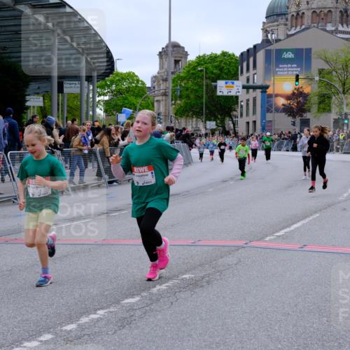 25.04.2026 - Das Zehntel Tim E. http://msf.ph/oto/9578674 25.04.2026 11:05:21 Ziel 6195, 6197, 6739, 6765, 6934, 7217, 7281, 7774, 7777, 18087 meine-sportfotos.de