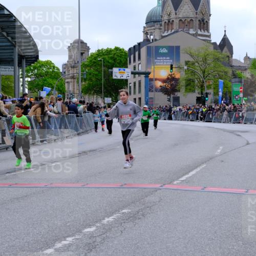 25.04.2026 - Das Zehntel Tim E. http://msf.ph/oto/9578678 25.04.2026 11:05:25 Ziel 5890, 6197, 6934, 7217, 7281, 7774, 7777, 18087 meine-sportfotos.de
