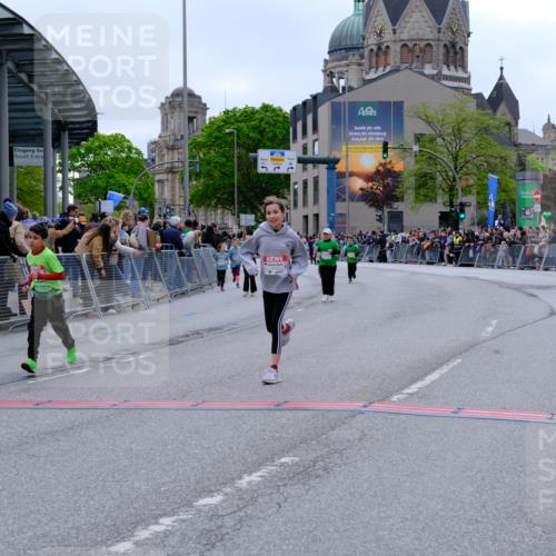 25.04.2026 - Das Zehntel Tim E. http://msf.ph/oto/9578679 25.04.2026 11:05:25 Ziel 5890, 6197, 6934, 7217, 7281, 7774, 7777, 18087 meine-sportfotos.de