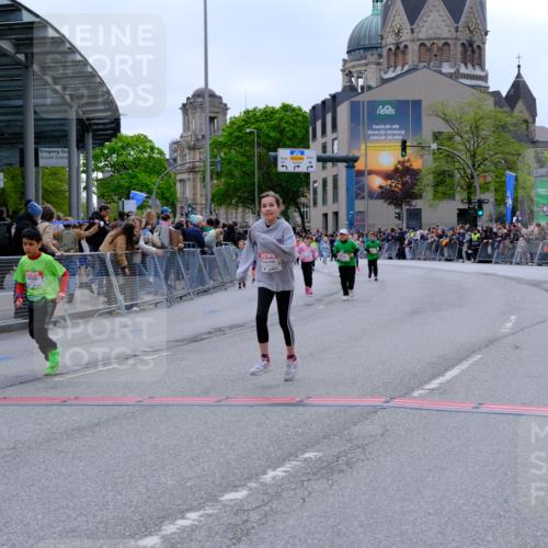25.04.2026 - Das Zehntel Tim E. http://msf.ph/oto/9578681 25.04.2026 11:05:25 Ziel 5890, 6197, 6934, 7217, 7281, 7774, 7777, 18087 meine-sportfotos.de