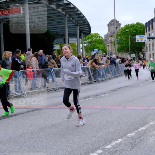 25.04.2026 - Das Zehntel Tim E. http://msf.ph/oto/9578682 25.04.2026 11:05:27 Ziel 5191, 5890, 6934, 6985, 7281, 18087 meine-sportfotos.de