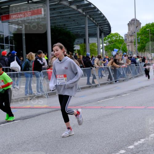 25.04.2026 - Das Zehntel Tim E. http://msf.ph/oto/9578684 25.04.2026 11:05:27 Ziel 5191, 5890, 6934, 6985, 7281, 18087 meine-sportfotos.de