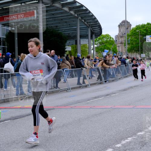 25.04.2026 - Das Zehntel Tim E. http://msf.ph/oto/9578685 25.04.2026 11:05:27 Ziel 5191, 5890, 6934, 6985, 7281, 18087 meine-sportfotos.de