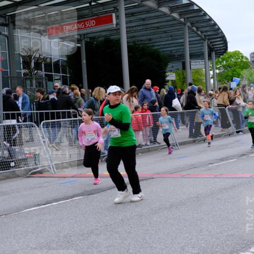 25.04.2026 - Das Zehntel Tim E. http://msf.ph/oto/9578696 25.04.2026 11:05:32 Ziel 5191, 5843, 5845, 5890, 6985, 7281, 7454, 7460, 7892, 7894, 7902, 18087 meine-sportfotos.de