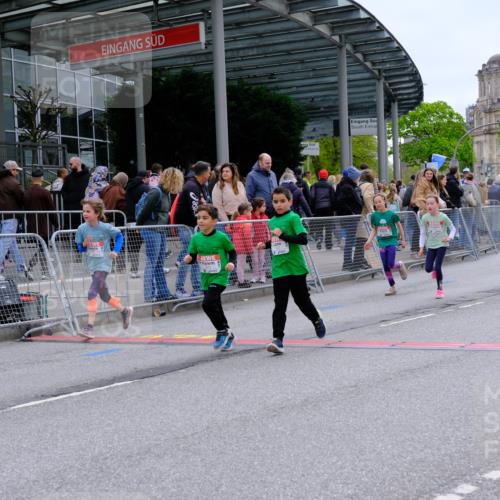 25.04.2026 - Das Zehntel Tim E. http://msf.ph/oto/9578704 25.04.2026 11:05:35 Ziel 5191, 5843, 5845, 5890, 6985, 7068, 7083, 7454, 7460, 7892, 7894, 7902 meine-sportfotos.de