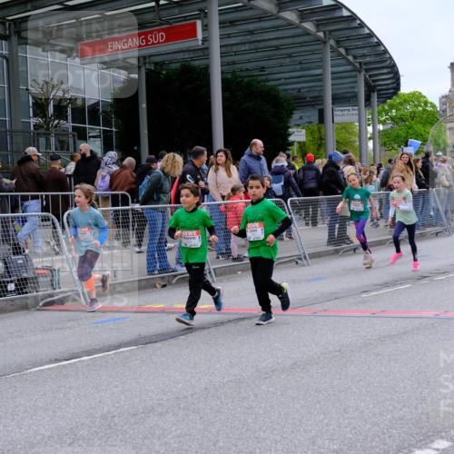 25.04.2026 - Das Zehntel Tim E. http://msf.ph/oto/9578705 25.04.2026 11:05:35 Ziel 5191, 5843, 5845, 5890, 6985, 7068, 7083, 7454, 7460, 7892, 7894, 7902 meine-sportfotos.de