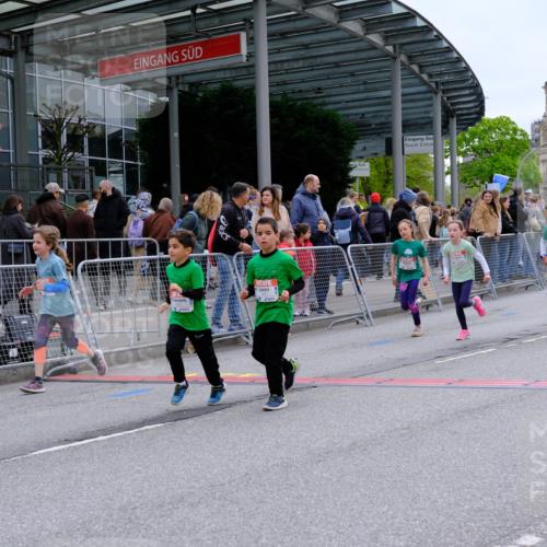 25.04.2026 - Das Zehntel Tim E. http://msf.ph/oto/9578707 25.04.2026 11:05:35 Ziel 5191, 5843, 5845, 5890, 6985, 7068, 7083, 7454, 7460, 7892, 7894, 7902 meine-sportfotos.de