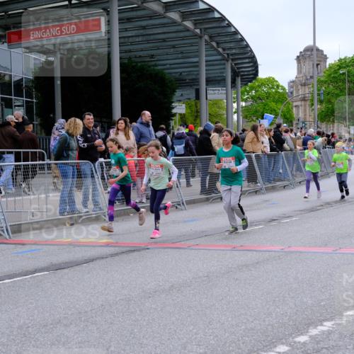 25.04.2026 - Das Zehntel Tim E. http://msf.ph/oto/9578708 25.04.2026 11:05:36 Ziel 5191, 5843, 5845, 5890, 6985, 7068, 7083, 7454, 7460, 7892, 7894, 7902 meine-sportfotos.de