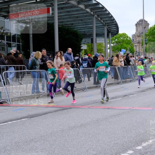 25.04.2026 - Das Zehntel Tim E. http://msf.ph/oto/9578709 25.04.2026 11:05:36 Ziel 5191, 5843, 5845, 5890, 6985, 7068, 7083, 7454, 7460, 7892, 7894, 7902 meine-sportfotos.de