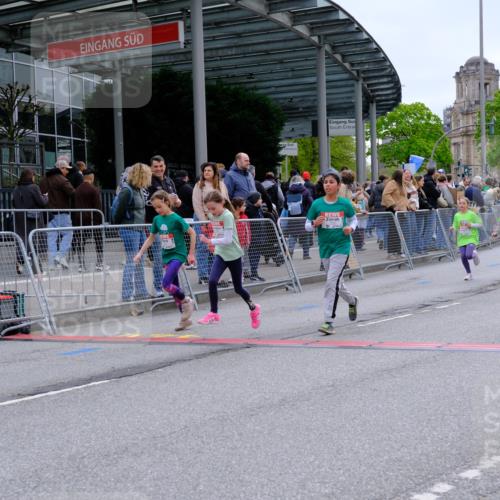 25.04.2026 - Das Zehntel Tim E. http://msf.ph/oto/9578710 25.04.2026 11:05:36 Ziel 5191, 5843, 5845, 5890, 6985, 7068, 7083, 7454, 7460, 7892, 7894, 7902 meine-sportfotos.de