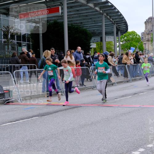 25.04.2026 - Das Zehntel Tim E. http://msf.ph/oto/9578711 25.04.2026 11:05:36 Ziel 5191, 5843, 5845, 5890, 6985, 7068, 7083, 7454, 7460, 7892, 7894, 7902 meine-sportfotos.de
