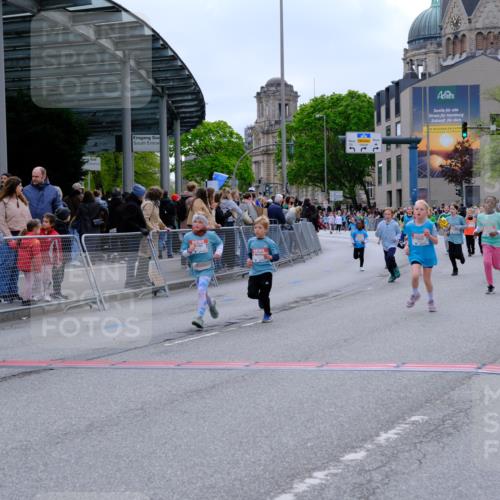 25.04.2026 - Das Zehntel Tim E. http://msf.ph/oto/9578723 25.04.2026 11:05:44 Ziel 5637, 5640, 5893, 5919, 6002, 6621, 6626, 6769, 6775, 7068, 7083, 7415, 7418, 7580, 7614 meine-sportfotos.de