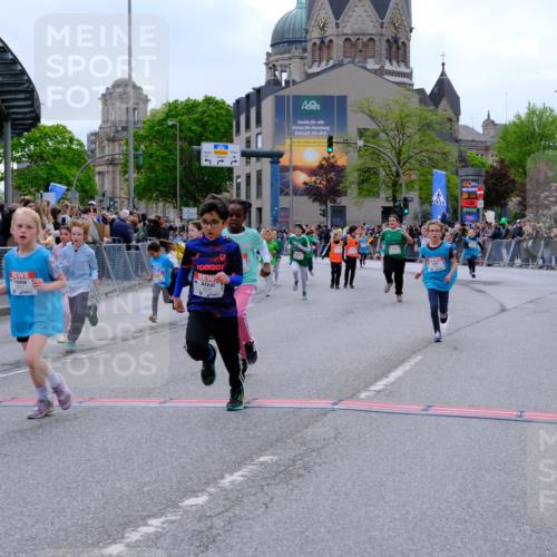 25.04.2026 - Das Zehntel Tim E. http://msf.ph/oto/9578733 25.04.2026 11:05:46 Ziel 5618, 5622, 5637, 5640, 5642, 5893, 5919, 6002, 6621, 6626, 6769, 6775, 7415, 7418, 7580, 7614, 7871 meine-sportfotos.de
