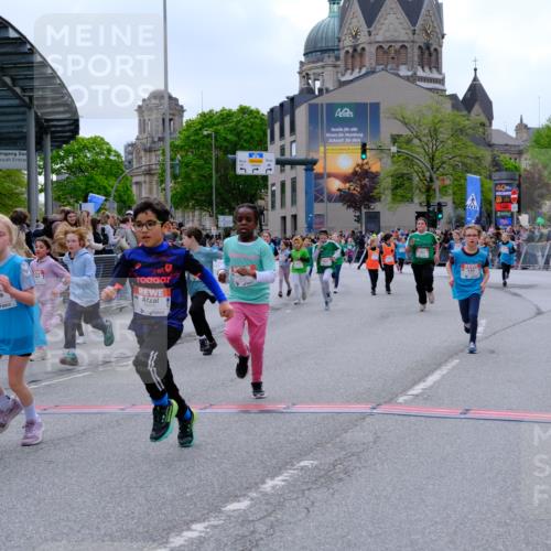 25.04.2026 - Das Zehntel Tim E. http://msf.ph/oto/9578736 25.04.2026 11:05:46 Ziel 5618, 5622, 5637, 5640, 5642, 5893, 5919, 6002, 6621, 6626, 6769, 6775, 7415, 7418, 7580, 7614, 7871 meine-sportfotos.de