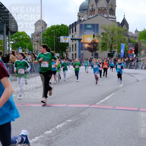 25.04.2026 - Das Zehntel Tim E. http://msf.ph/oto/9578745 25.04.2026 11:05:49 Ziel 5618, 5622, 5637, 5640, 5642, 5766, 5893, 5919, 6002, 6469, 6621, 6626, 6769, 6775, 7189, 7415, 7418, 7580, 7614, 7816, 7871 meine-sportfotos.de