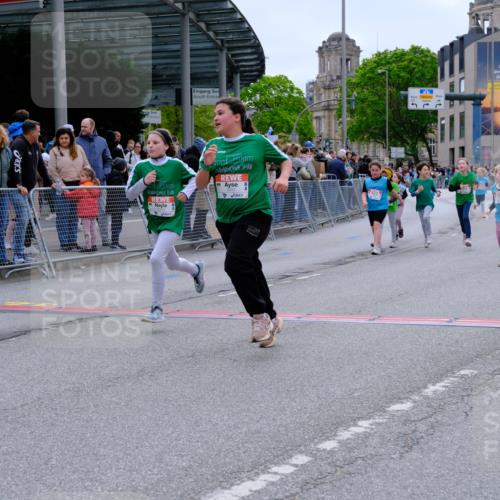 25.04.2026 - Das Zehntel Tim E. http://msf.ph/oto/9578746 25.04.2026 11:05:50 Ziel 5607, 5618, 5622, 5637, 5640, 5642, 5766, 5893, 5919, 6002, 6469, 6621, 6626, 6769, 6775, 7189, 7353, 7354, 7415, 7418, 7580, 7614, 7816, 7871 meine-sportfotos.de