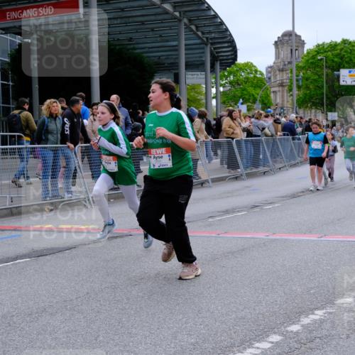 25.04.2026 - Das Zehntel Tim E. http://msf.ph/oto/9578748 25.04.2026 11:05:50 Ziel 5607, 5618, 5622, 5637, 5640, 5642, 5766, 5893, 5919, 6002, 6469, 6621, 6626, 6769, 6775, 7189, 7353, 7354, 7415, 7418, 7580, 7614, 7816, 7871 meine-sportfotos.de