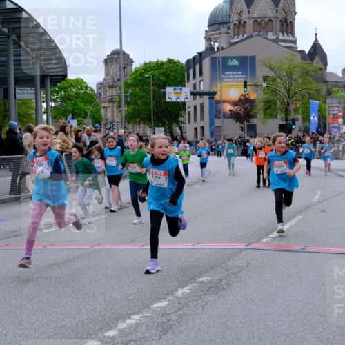 25.04.2026 - Das Zehntel Tim E. http://msf.ph/oto/9578754 25.04.2026 11:05:51 Ziel 5607, 5618, 5620, 5622, 5637, 5640, 5642, 5766, 5893, 5919, 6002, 6469, 6621, 6626, 6769, 6775, 6796, 6807, 7189, 7353, 7354, 7415, 7418, 7580, 7614, 7816, 7871 meine-sportfotos.de