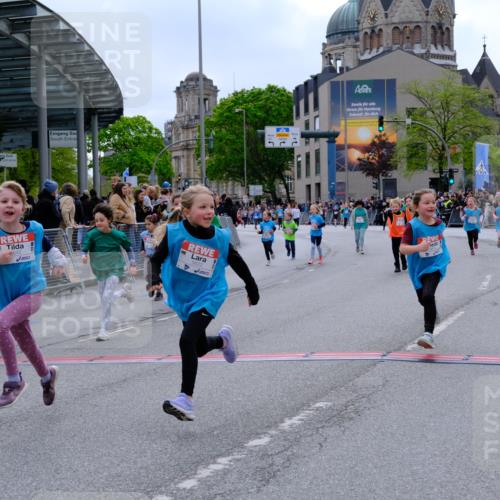 25.04.2026 - Das Zehntel Tim E. http://msf.ph/oto/9578756 25.04.2026 11:05:52 Ziel 5607, 5618, 5620, 5622, 5637, 5640, 5642, 5766, 5893, 5919, 6002, 6469, 6621, 6626, 6769, 6775, 6796, 6807, 7189, 7353, 7354, 7580, 7614, 7816, 7871 meine-sportfotos.de