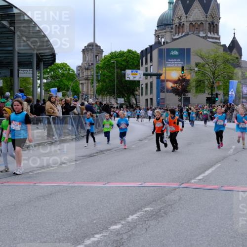 25.04.2026 - Das Zehntel Tim E. http://msf.ph/oto/9578764 25.04.2026 11:05:54 Ziel 5210, 5607, 5618, 5620, 5622, 5640, 5642, 5766, 5877, 5893, 5919, 6469, 6769, 6775, 6796, 6807, 7189, 7353, 7354, 7816, 7871 meine-sportfotos.de