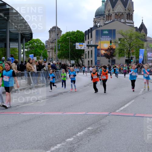 25.04.2026 - Das Zehntel Tim E. http://msf.ph/oto/9578765 25.04.2026 11:05:54 Ziel 5210, 5607, 5618, 5620, 5622, 5640, 5642, 5766, 5877, 5893, 5919, 6469, 6769, 6775, 6796, 6807, 7189, 7353, 7354, 7816, 7871 meine-sportfotos.de