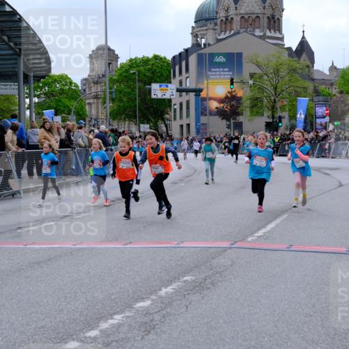 25.04.2026 - Das Zehntel Tim E. http://msf.ph/oto/9578768 25.04.2026 11:05:55 Ziel 5010, 5210, 5607, 5618, 5620, 5622, 5642, 5766, 5877, 5893, 5919, 6469, 6796, 6807, 7189, 7353, 7354, 7816, 7871 meine-sportfotos.de