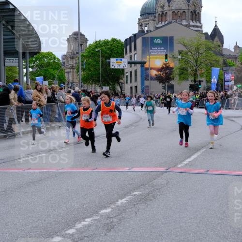 25.04.2026 - Das Zehntel Tim E. http://msf.ph/oto/9578769 25.04.2026 11:05:55 Ziel 5010, 5210, 5607, 5618, 5620, 5622, 5642, 5766, 5877, 5893, 5919, 6469, 6796, 6807, 7189, 7353, 7354, 7816, 7871 meine-sportfotos.de
