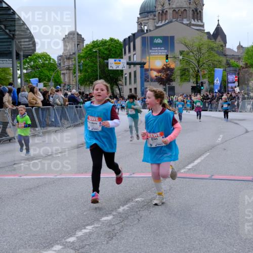 25.04.2026 - Das Zehntel Tim E. http://msf.ph/oto/9578782 25.04.2026 11:05:57 Ziel 5010, 5210, 5607, 5618, 5620, 5622, 5642, 5766, 5877, 6469, 6796, 6807, 7189, 7353, 7354, 7816, 7871 meine-sportfotos.de
