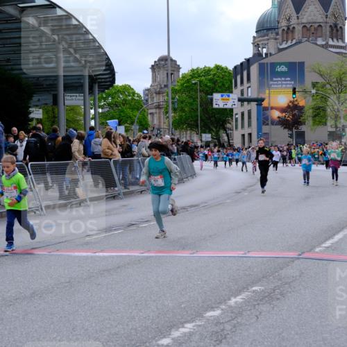 25.04.2026 - Das Zehntel Tim E. http://msf.ph/oto/9578785 25.04.2026 11:05:59 Ziel 5010, 5210, 5607, 5620, 5623, 5639, 5766, 5877, 6445, 6469, 6796, 6807, 7189, 7353, 7354, 7816 meine-sportfotos.de