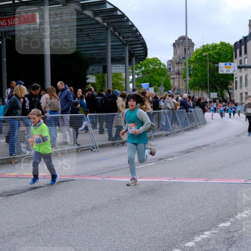25.04.2026 - Das Zehntel Tim E. http://msf.ph/oto/9578789 25.04.2026 11:05:59 Ziel 5010, 5210, 5607, 5620, 5623, 5639, 5766, 5877, 6445, 6469, 6796, 6807, 7189, 7353, 7354, 7816 meine-sportfotos.de