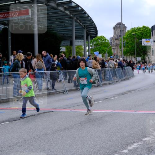 25.04.2026 - Das Zehntel Tim E. http://msf.ph/oto/9578790 25.04.2026 11:05:59 Ziel 5010, 5210, 5607, 5620, 5623, 5639, 5766, 5877, 6445, 6469, 6796, 6807, 7189, 7353, 7354, 7816 meine-sportfotos.de