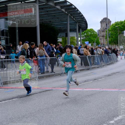 25.04.2026 - Das Zehntel Tim E. http://msf.ph/oto/9578791 25.04.2026 11:05:59 Ziel 5010, 5210, 5607, 5620, 5623, 5639, 5766, 5877, 6445, 6469, 6796, 6807, 7189, 7353, 7354, 7816 meine-sportfotos.de
