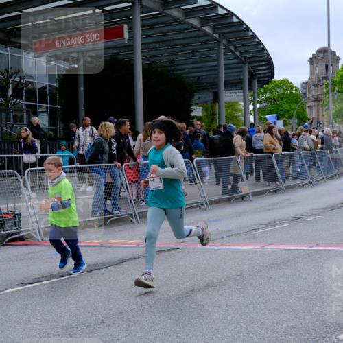25.04.2026 - Das Zehntel Tim E. http://msf.ph/oto/9578794 25.04.2026 11:06:00 Ziel 5010, 5210, 5607, 5620, 5623, 5639, 5766, 5877, 6445, 6469, 6796, 6807, 7189, 7353, 7354 meine-sportfotos.de