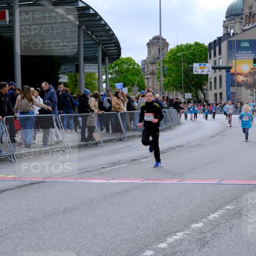 25.04.2026 - Das Zehntel Tim E. http://msf.ph/oto/9578795 25.04.2026 11:06:01 Ziel 5010, 5174, 5177, 5210, 5607, 5620, 5623, 5639, 5766, 5877, 6445, 6469, 6796, 6807, 7353, 7354 meine-sportfotos.de