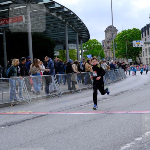 25.04.2026 - Das Zehntel Tim E. http://msf.ph/oto/9578797 25.04.2026 11:06:01 Ziel 5010, 5174, 5177, 5210, 5607, 5620, 5623, 5639, 5766, 5877, 6445, 6469, 6796, 6807, 7353, 7354 meine-sportfotos.de