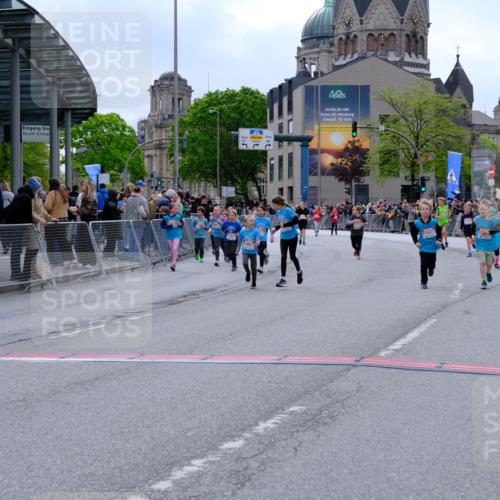 25.04.2026 - Das Zehntel Tim E. http://msf.ph/oto/9578809 25.04.2026 11:06:09 Ziel 5174, 5177, 5611, 5623, 5631, 5639, 5656, 6273, 6445, 6776, 6835, 6841, 6863, 7765, 7786, 7793 meine-sportfotos.de